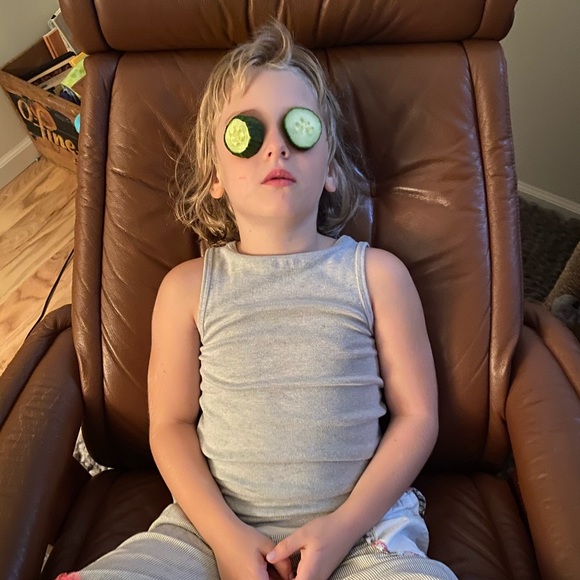 Meet your Posher, Erica - Picture 1 of 1